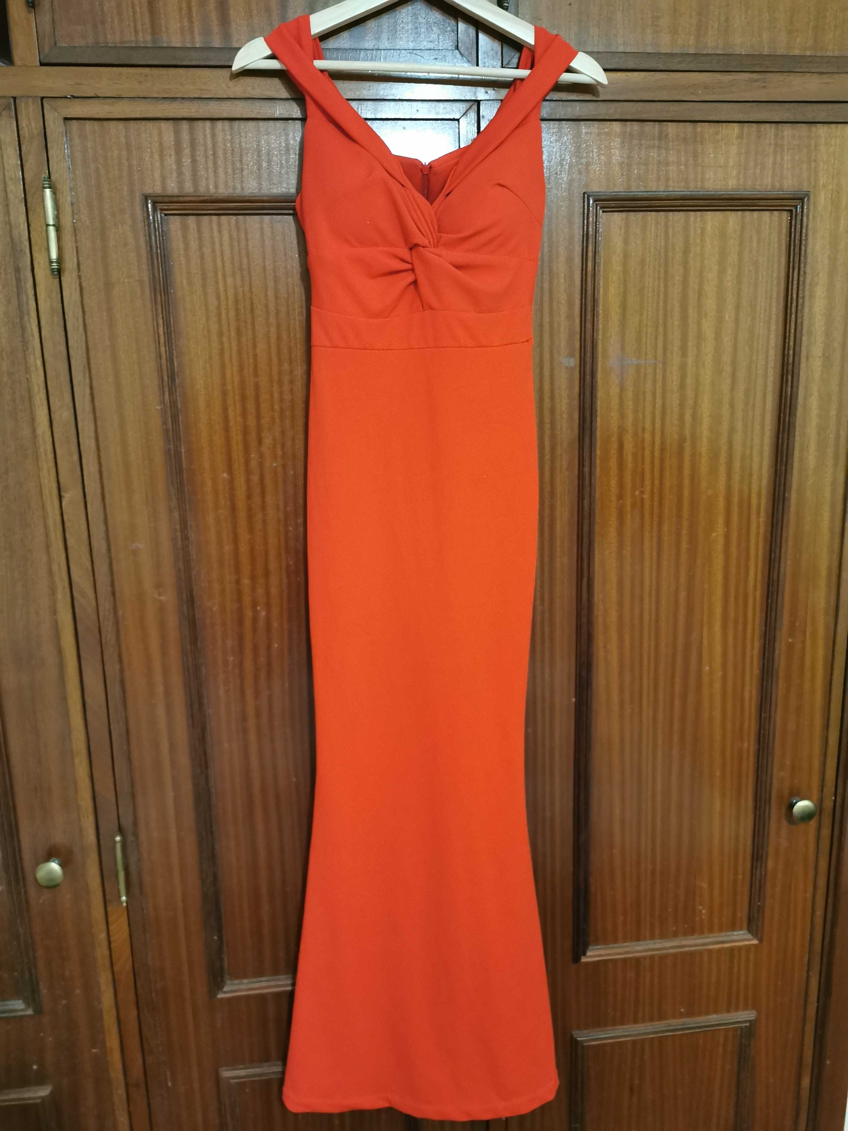 Vestido de cerimónia vermelho