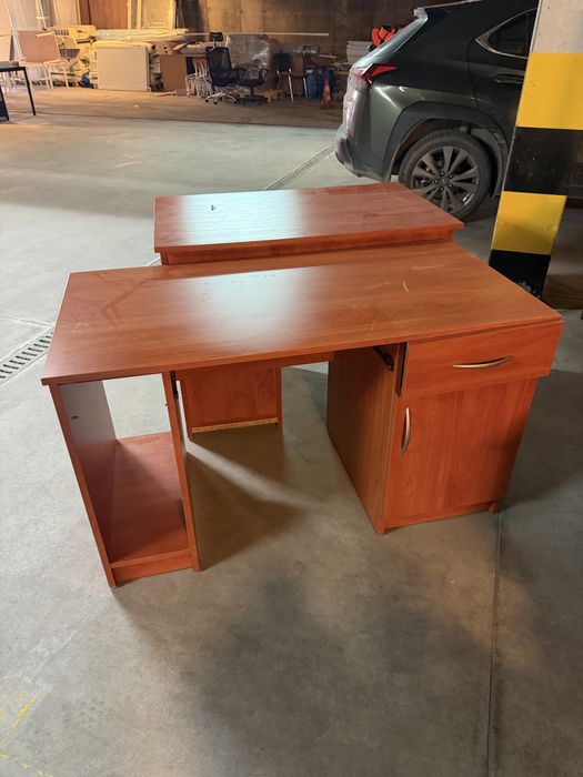 Biurka do oddania za darmo