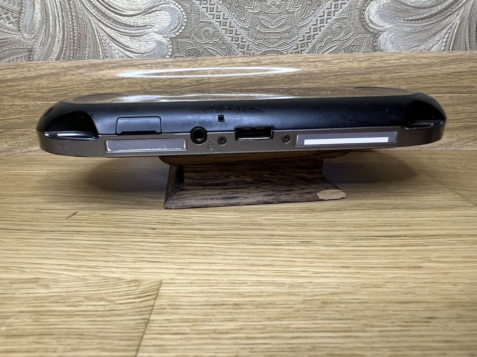 Ігрова приставка Sony PSP Vita
