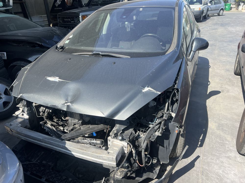 Peugeot 308 ehdi automatico acidentado de 2012