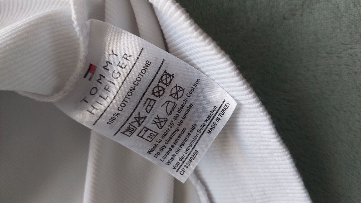 Bluza biała z kapturem r.xl  Tommy Hilfigier