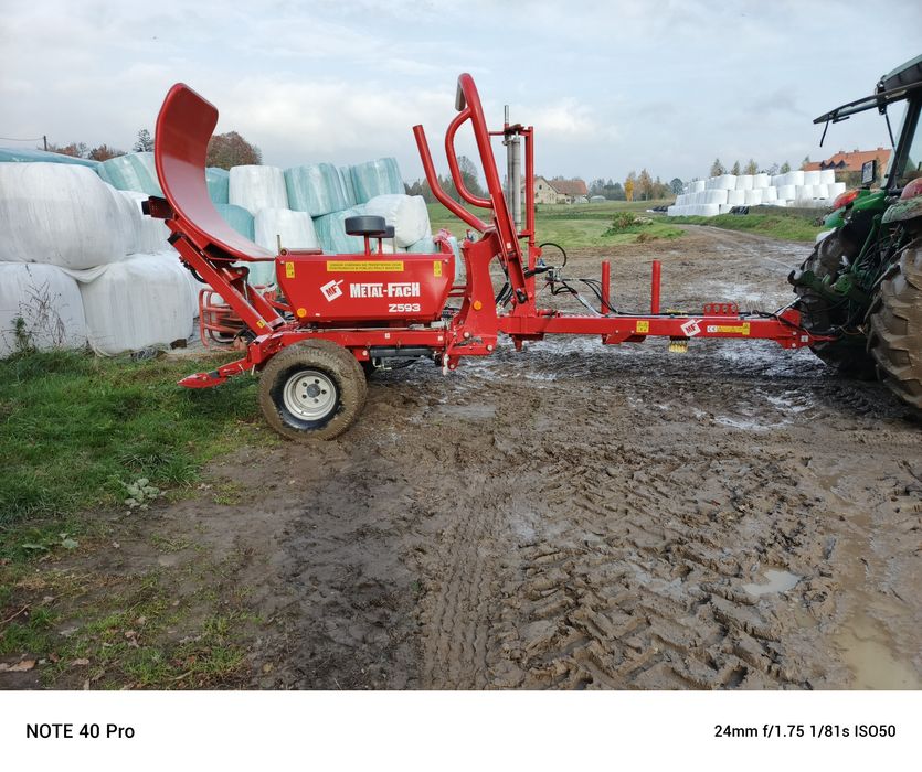 Owijarka samozaładowcza Metal-Fach