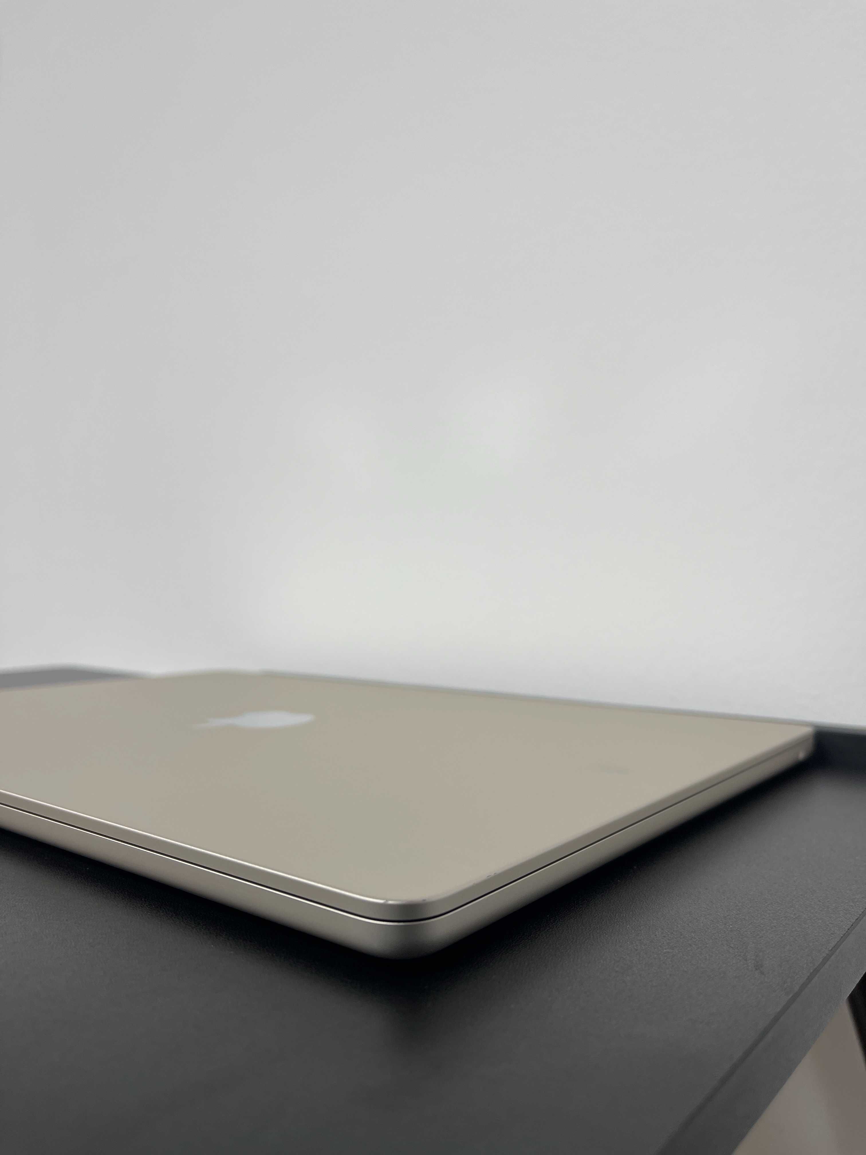 Macbook Air 15 2024  (M3/16gb/ 256 ssd) Офіційна Гарантія/ 16200SV