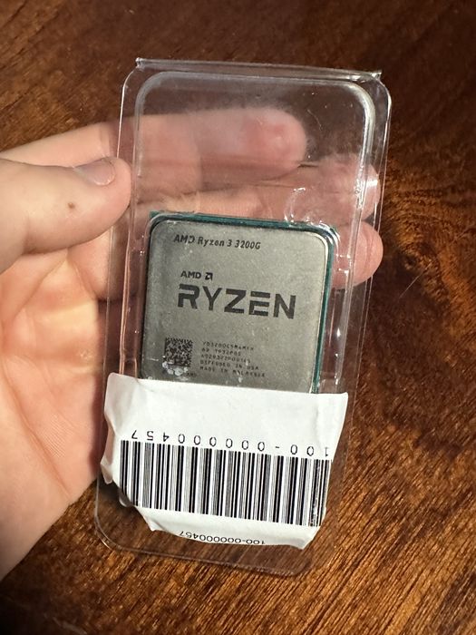 Продам Процессор Ryzen 3 3200G