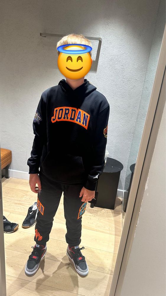 Dres chłopiecy JORDAN NIKE 152 Czarny