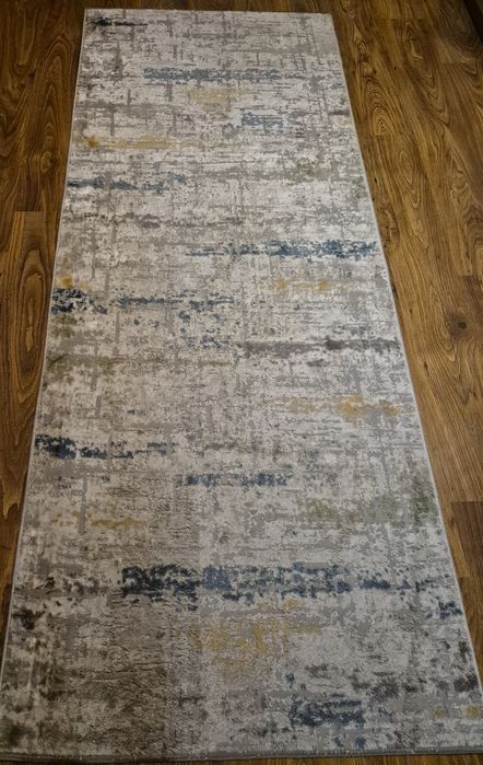 Nowy dywan,  wymiary 100×250