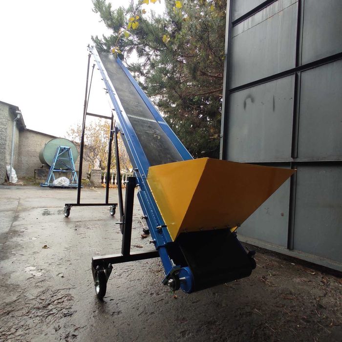 Погрузчик ленточный конвейер горизонтальный. Стрічковий транспортер