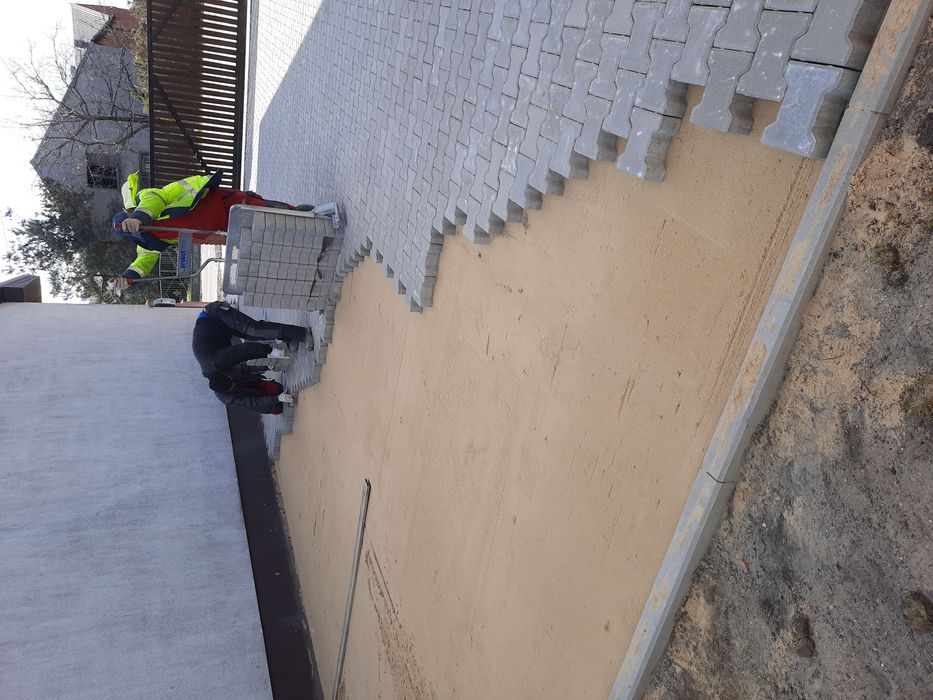 Brukarstwo- ukladanie kostki. Montaz plotow, paneli!!