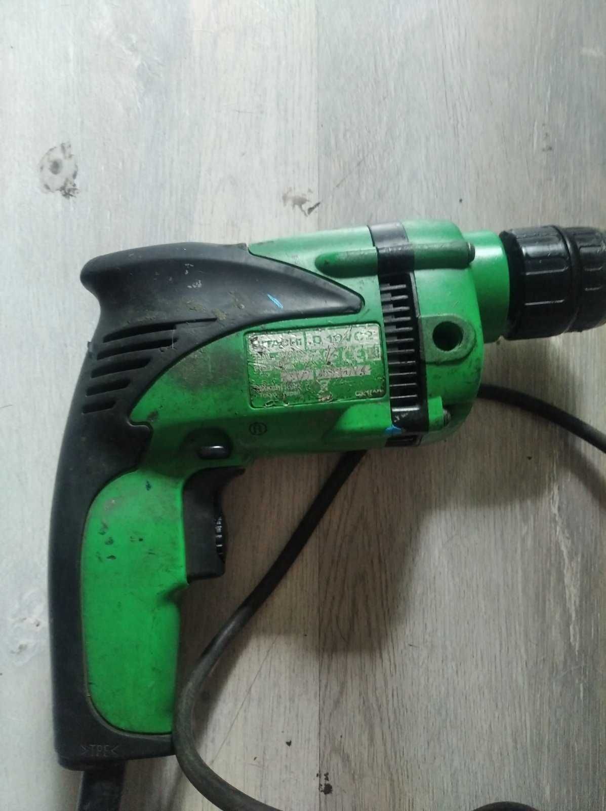 Ударная дрель Hitachi d10vc2  БУ