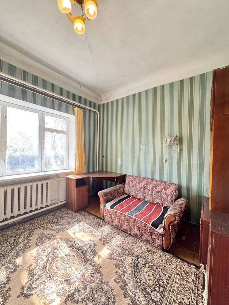Продаж частини будинку з автономним опаленням.Горсад.