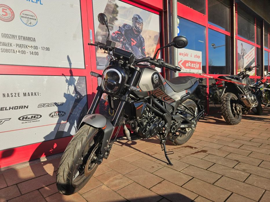 Benelli Leoncino Benelli Leonciono 125