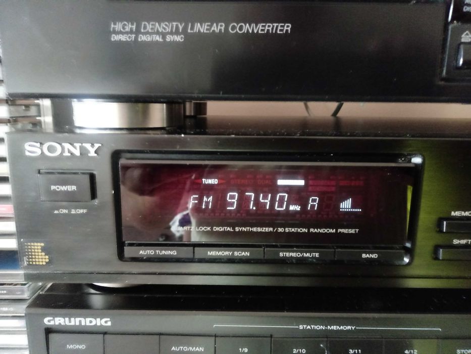 Sony ST S320. Tuner radiowy.