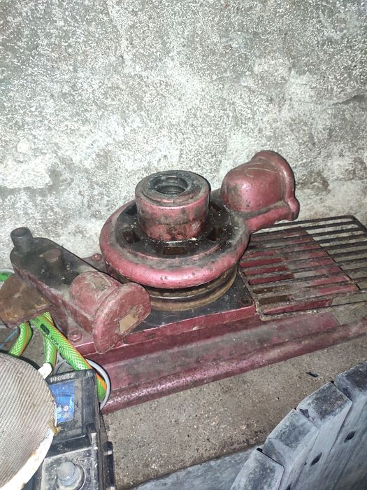 Prensa manual em bom estado