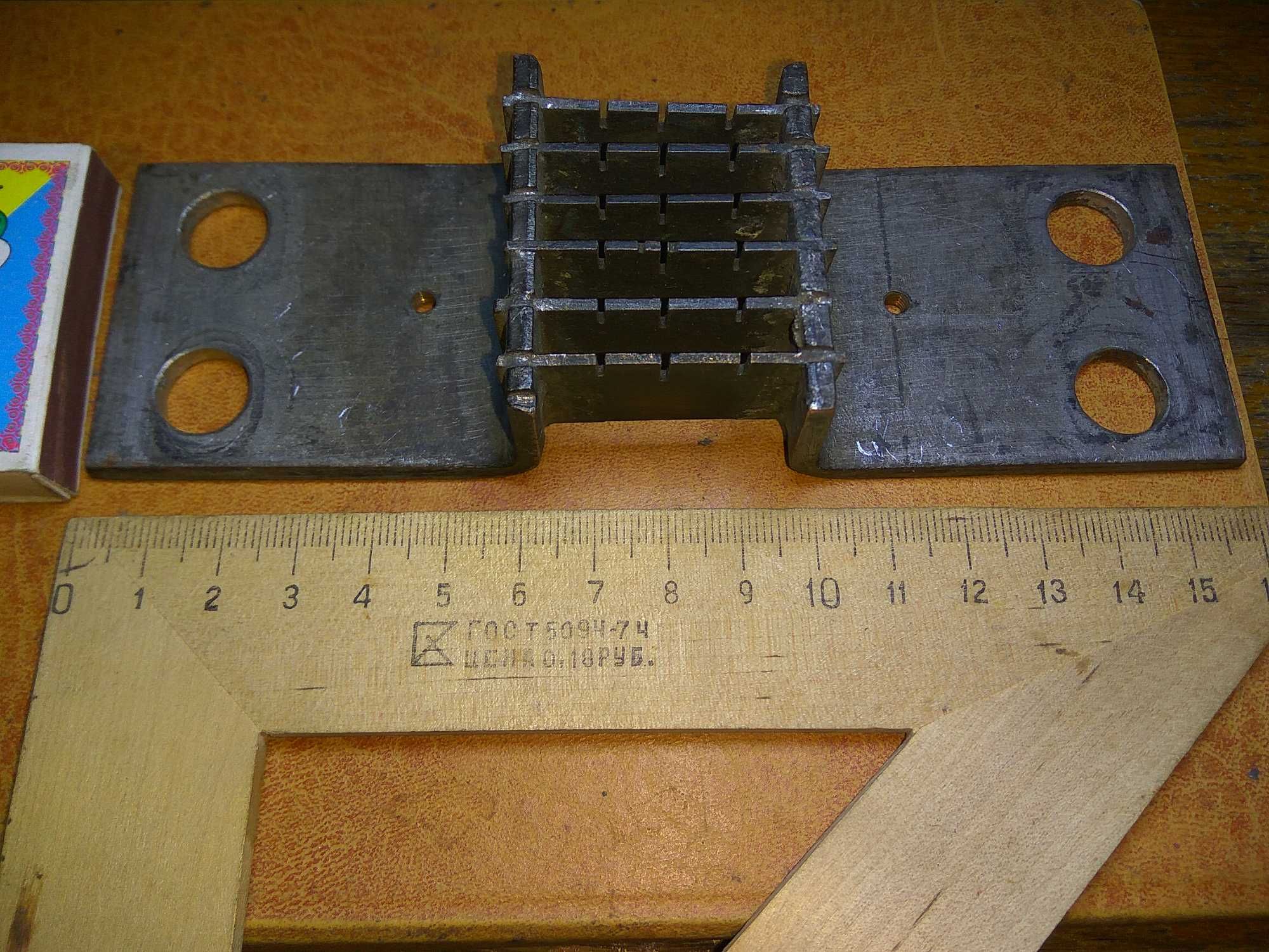 Шунты 300, 25 А 150mv., 30 А  75mv., 10 А  10mv., 6 А  75mv., 1000 А.