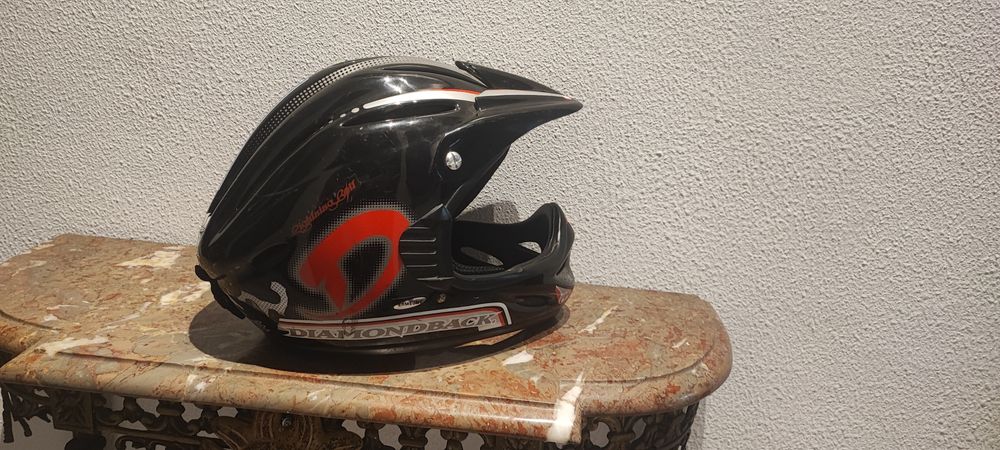 Capacete bicicleta Dunhill Diamondback