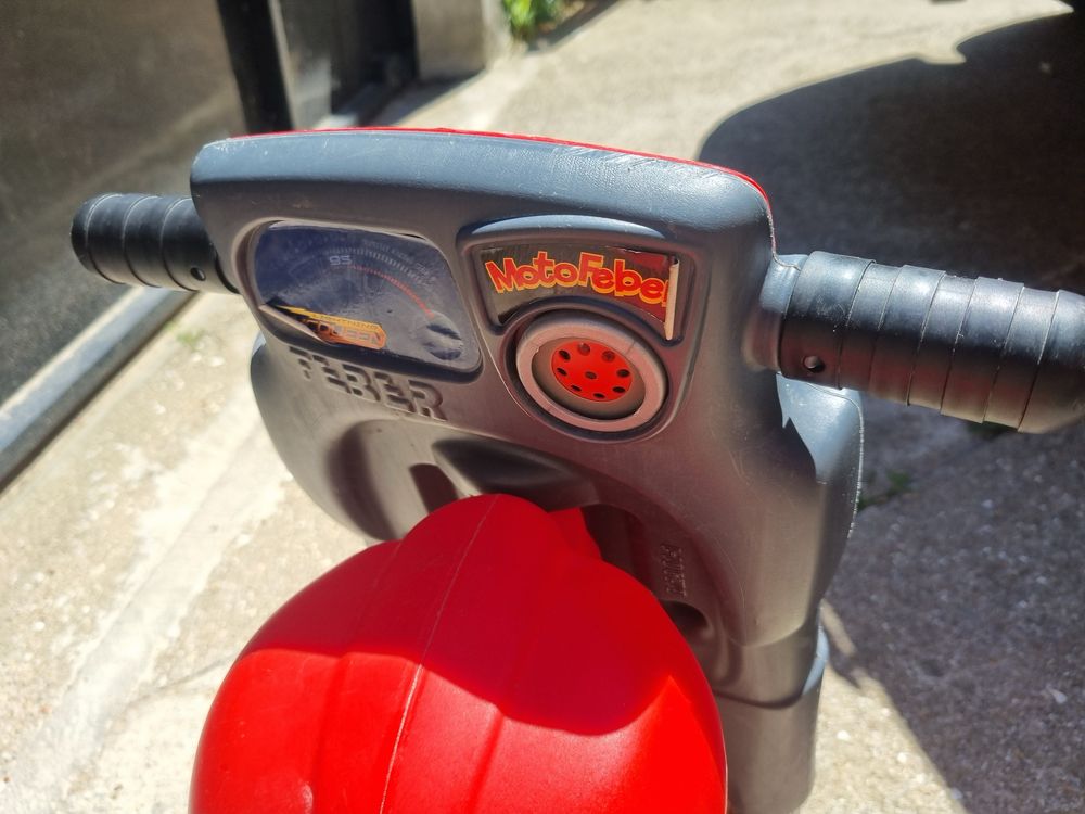 Moto de brincar com sons