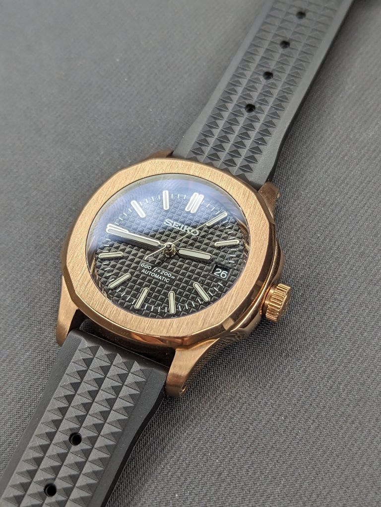 Skonfiguruj swój własny zegarek Seiko mod na zamówienie