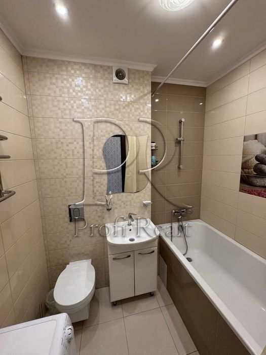 Оренда 2 кімн. квартири за адресою Шалімова 35А/Героїв Севастополя