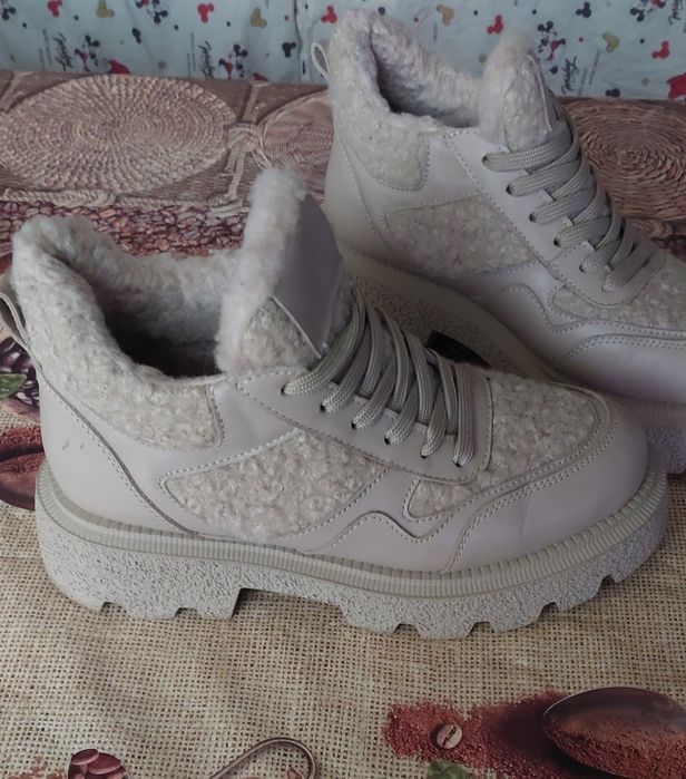 Продам шкіряні черевики