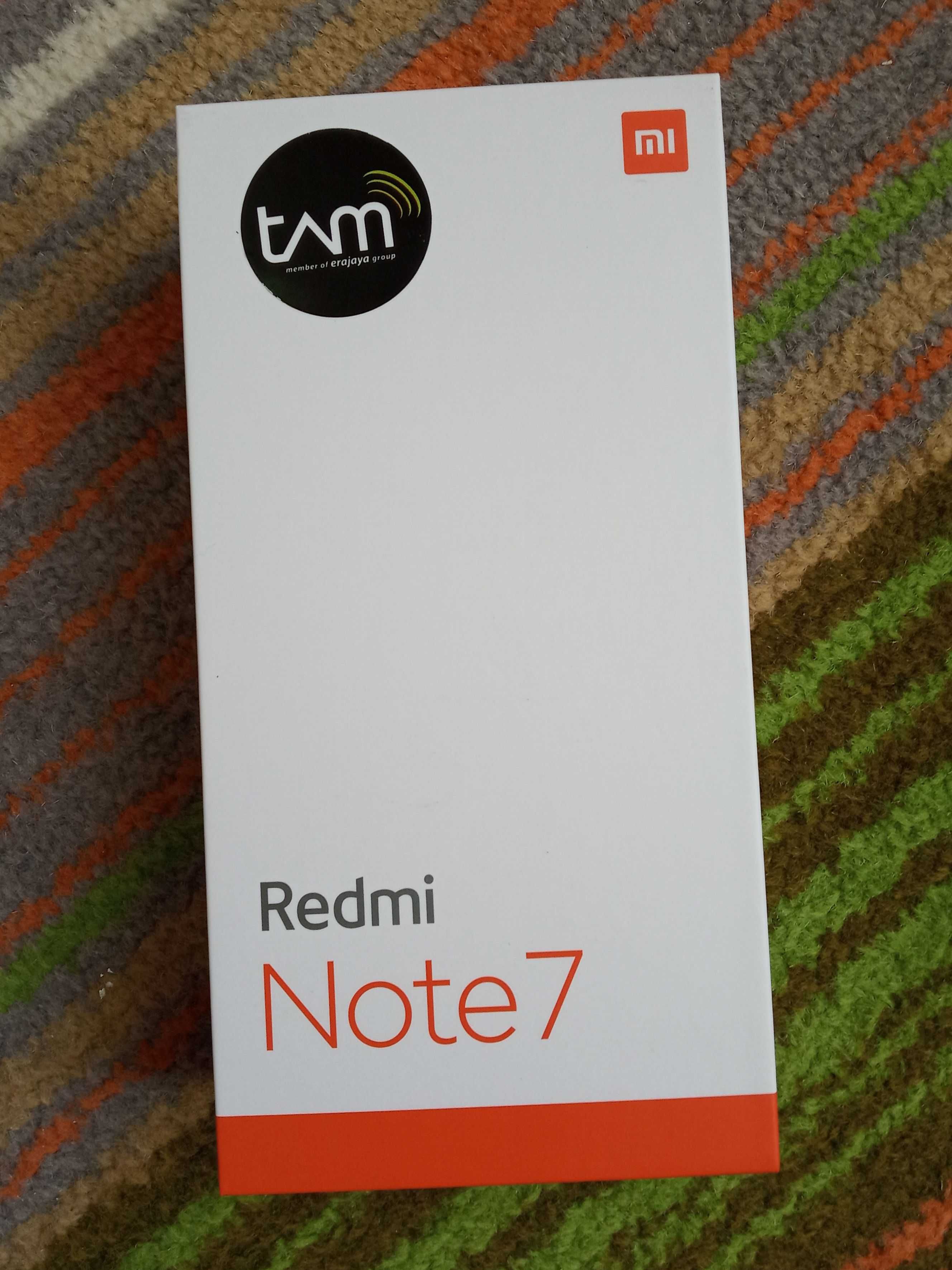 Xiaomi Redmi Note 7 в состоянии нового. Память 4/128 Камера 48 Мп.