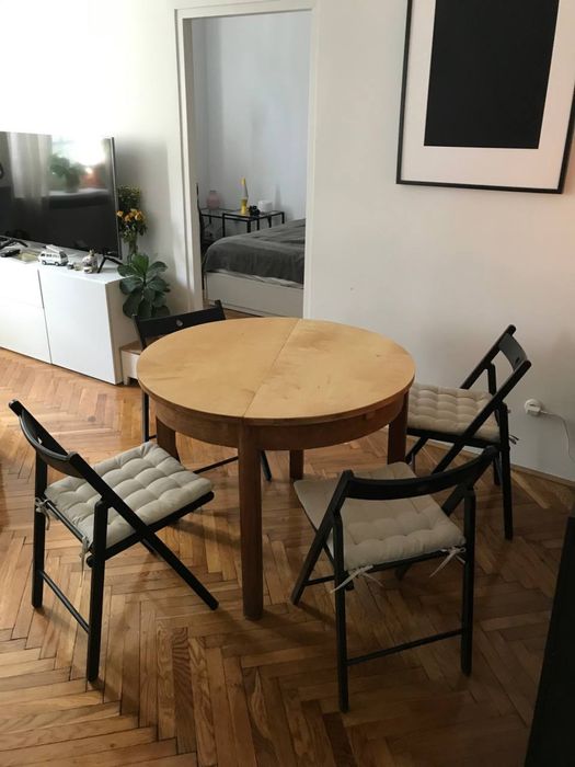 Okrągly stół rozkładany