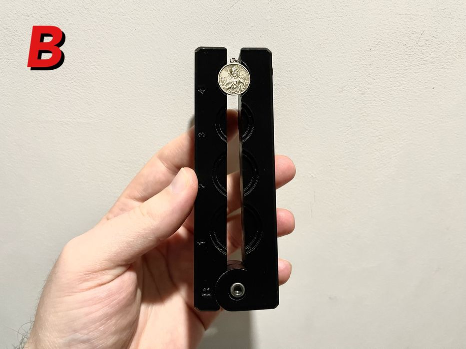 Imadło uchwyt do czyszczenia medalików guzików konserwacja