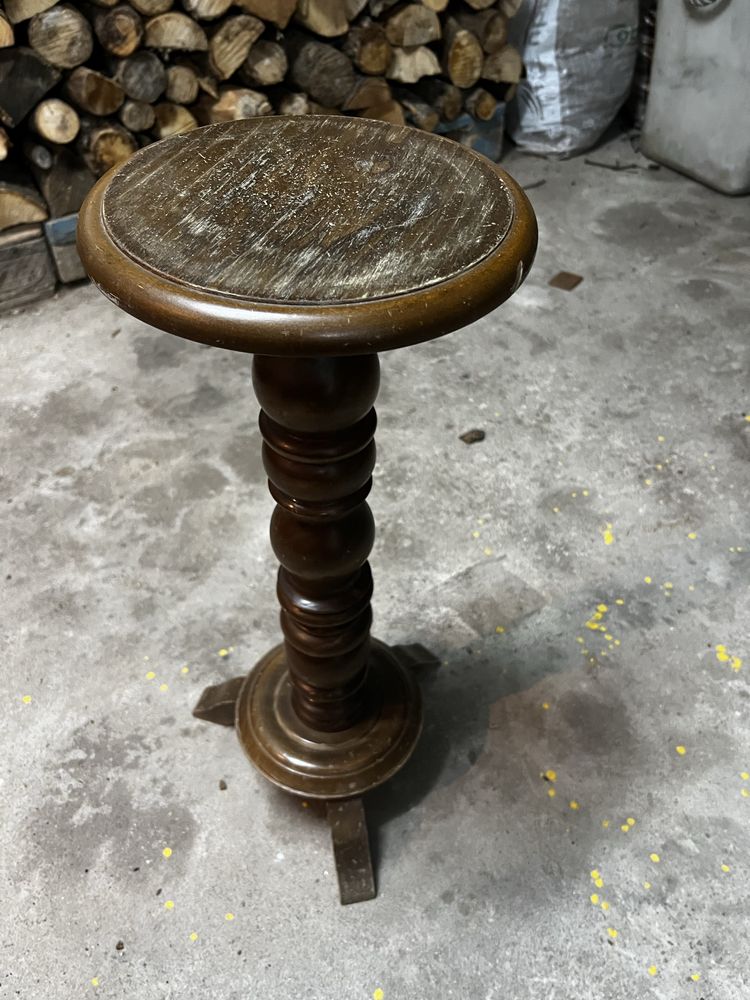 Suporte de vaso em madeira