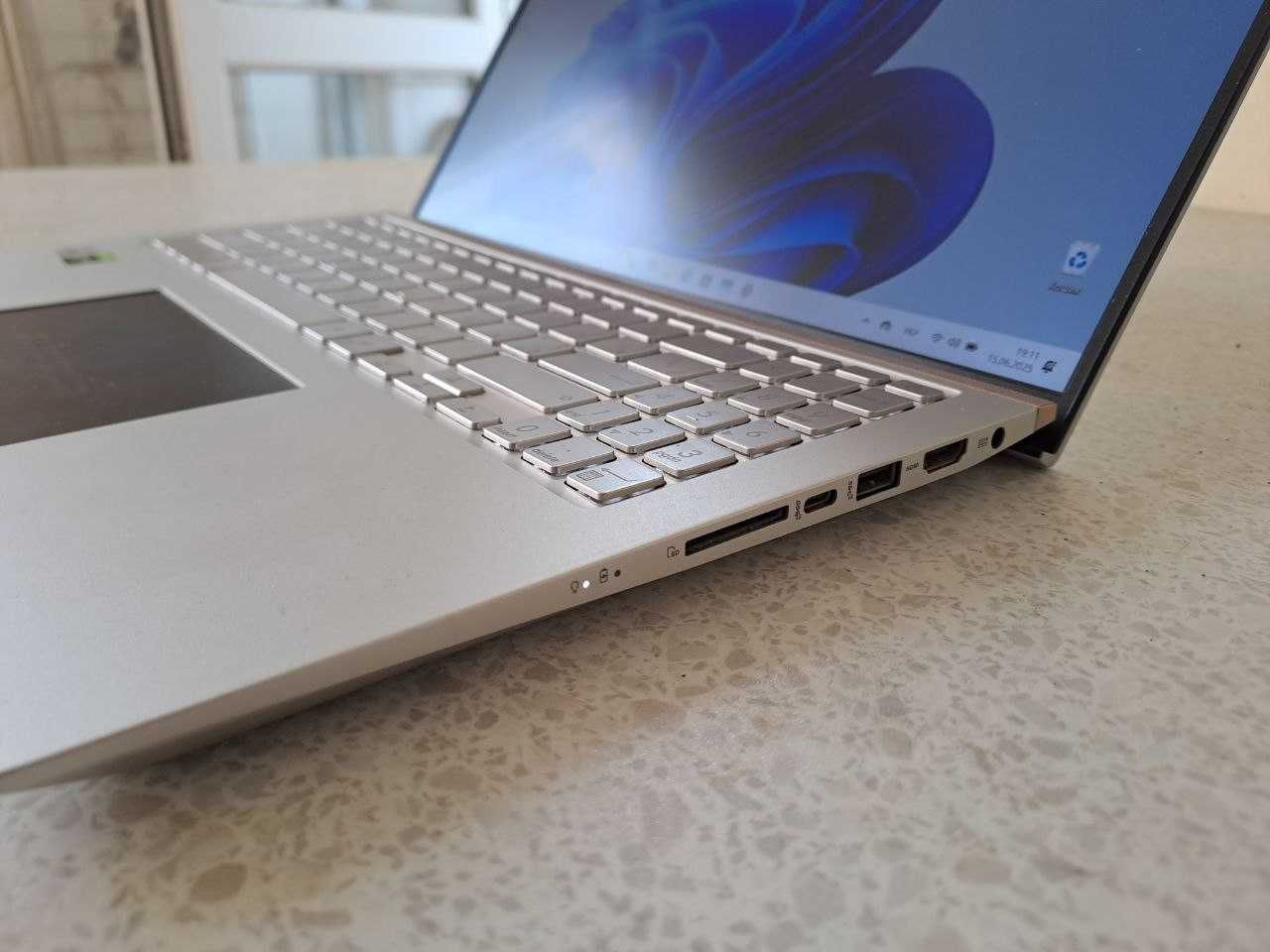 Ноутбук ASUS ZenBook UX534FTC (i7-10510U, 16Gb, 1Tb, GeForce GTX 1650)