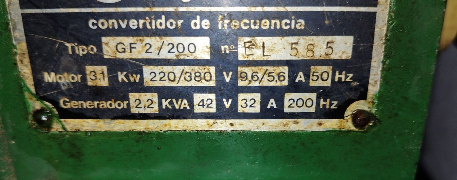 Vibrador de betão elétrico trifásico