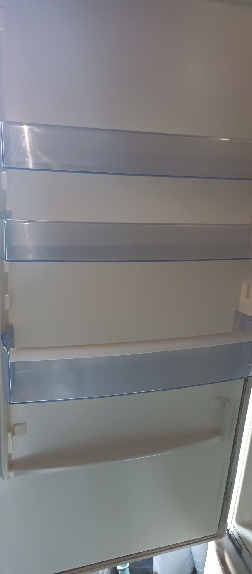 Полки та ящики до холодильника zanussi