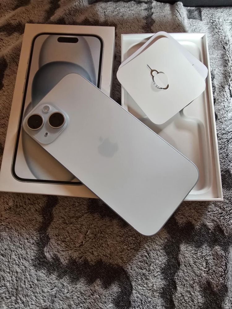 Telefon Iphone 15 Blue
