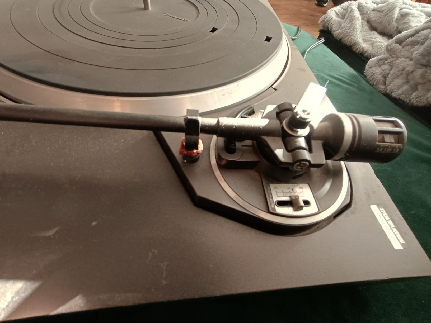 Gramofon Technics SL-QX 300