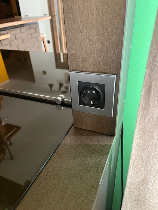 Стіл для макіяжу