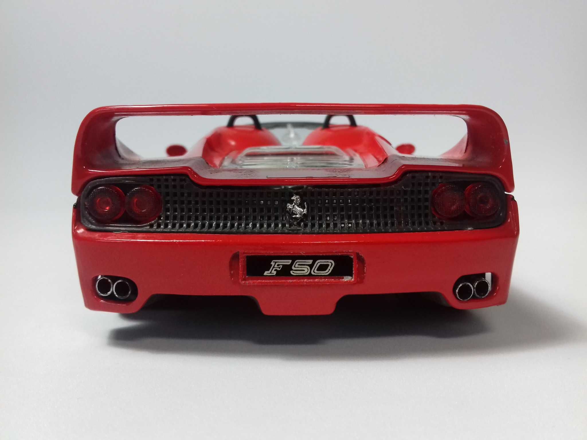 Maisto 1:24 - Ferrari F50