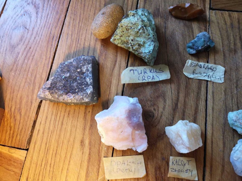 Kolekcja kamieni minerałów z całego świata ok 25 szt