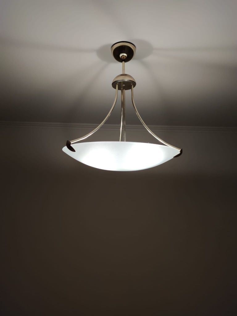 Lampa złota z kloszem