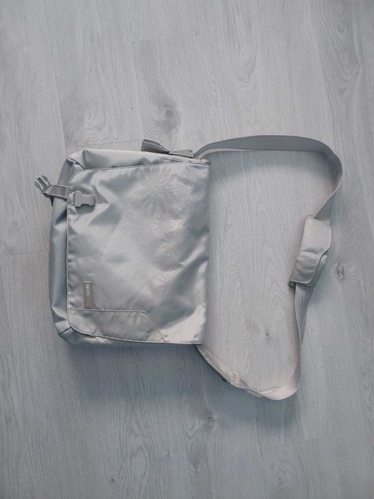 Torba na laptopa szara dicota funkcjonalna do biura pracy podróży