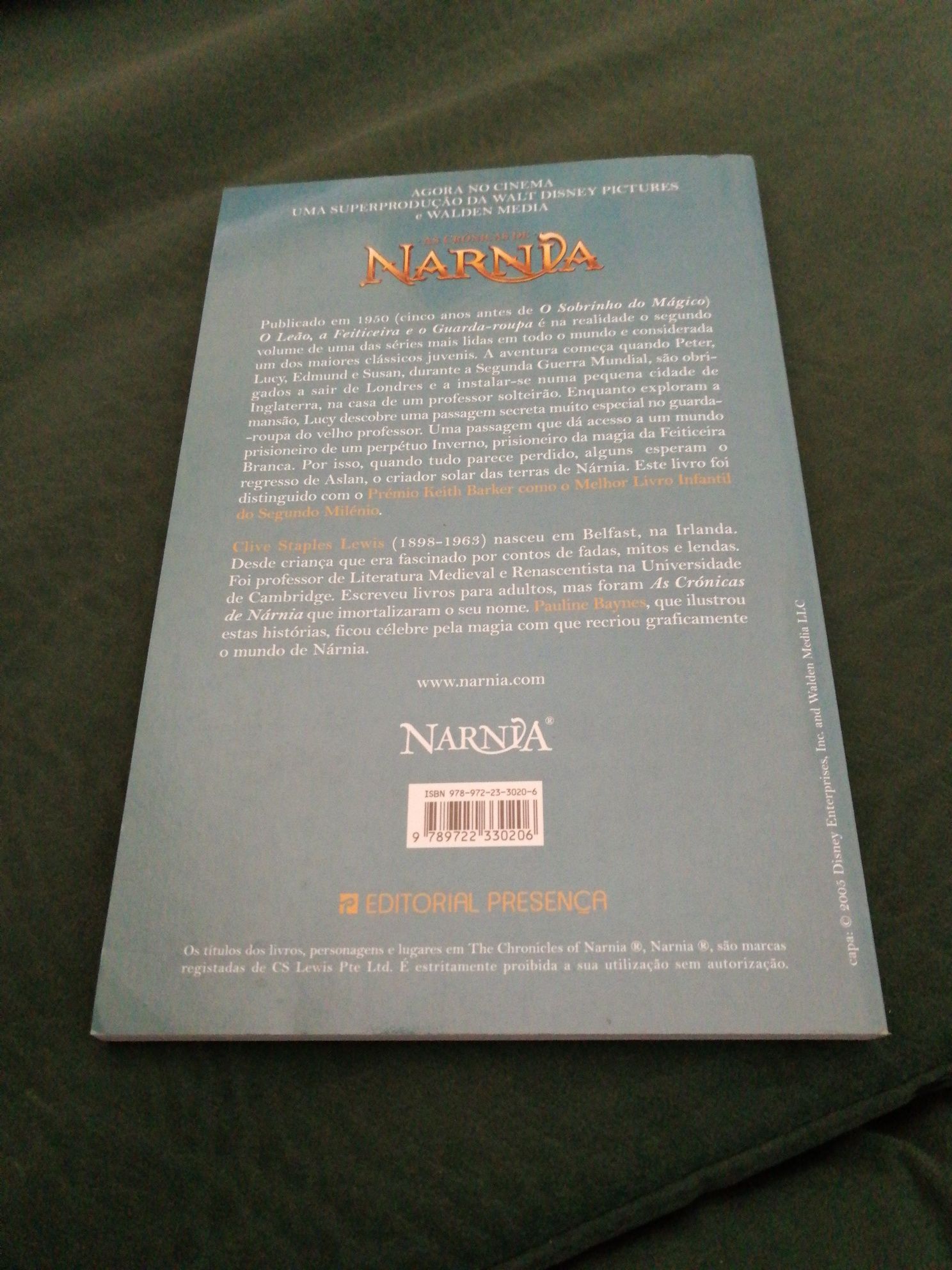 Livro "As Crónicas de Narnia - O Leão, a Feticeira e o Guarda-roupa"