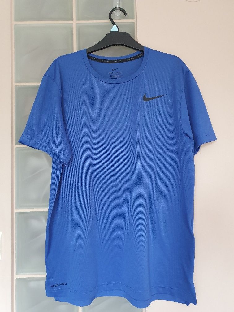 T-shirt termoaktywny Nike rozmiar M
