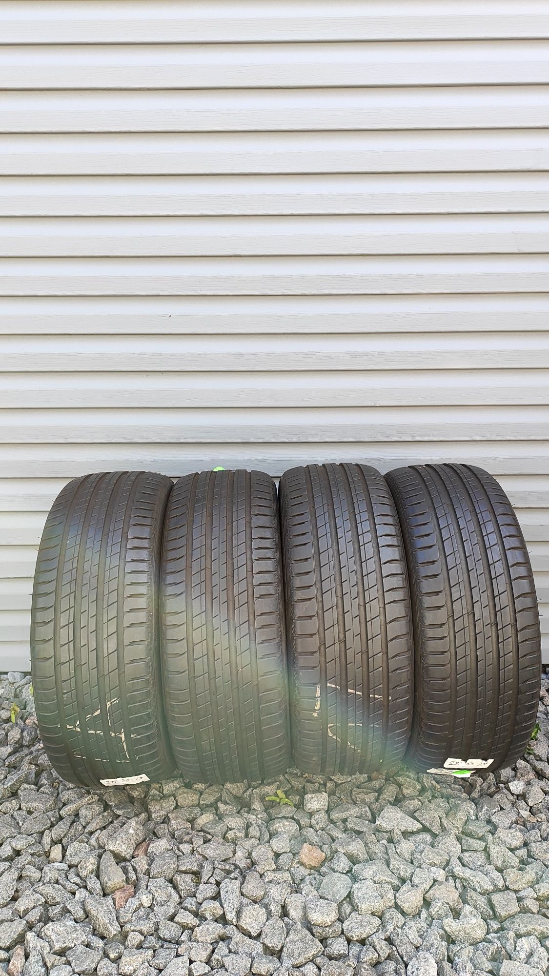 Шини Michelin літні 235/55 R19 235*55 19