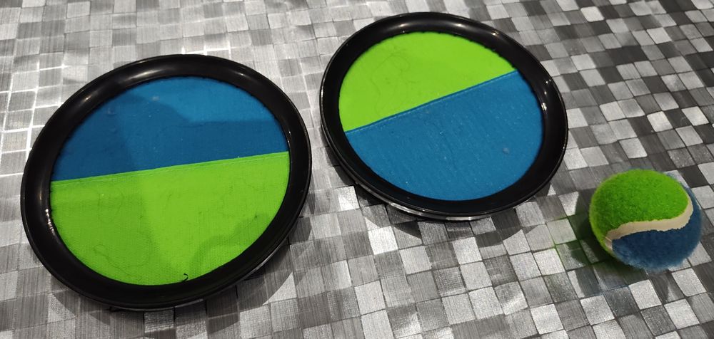 Gra w piłkę na rzepy