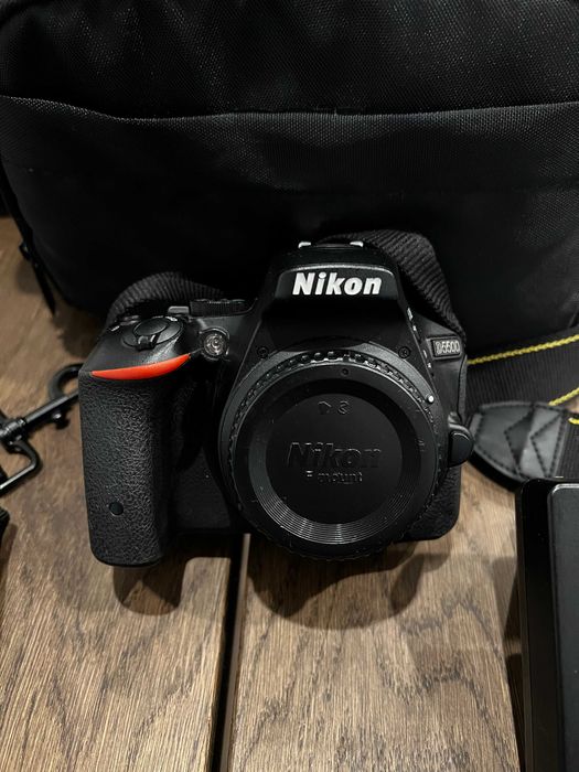 Nikon D5500 + Lentes DX 18-55mm e 55-300mm