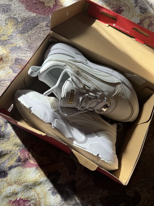 Кросівки puma білого кольору розмір 39