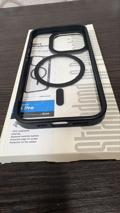 Чехол на Iphone 14 pro ArmorStandart