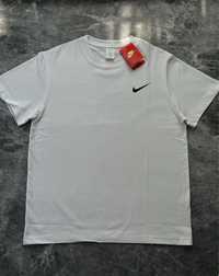 Белая футболка Nike /Біла футболка найк