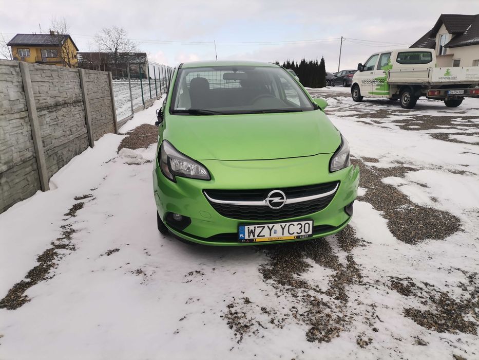 Opel Corsa E 1.4 benzyna faktura vat23 uszkodzona pierwszy właściciel