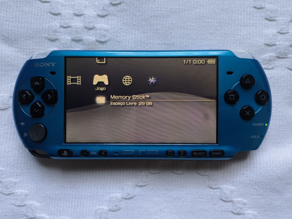 PSP 3000 BLUE and Black + Extras