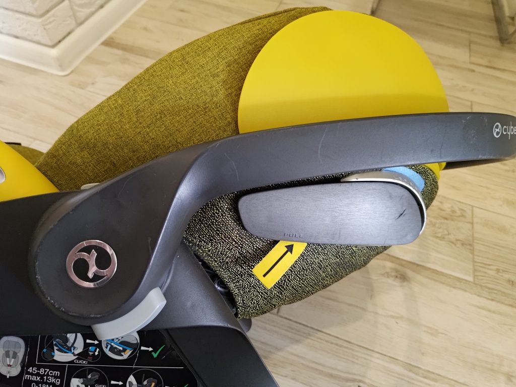 Cybex Cloud Z I-Size Plus Mustard Yellow 0-13 kg