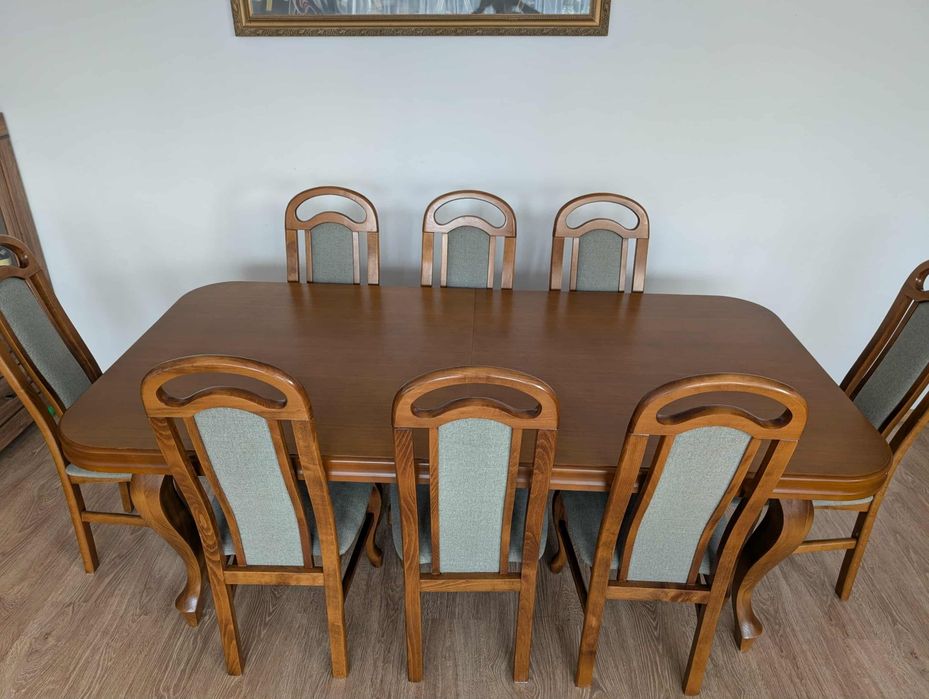 Stół rozkładany + 8 krzeseł
