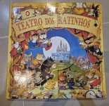 O Teatro dos Ratinhos. Contém 16 pequenos livros com histórias